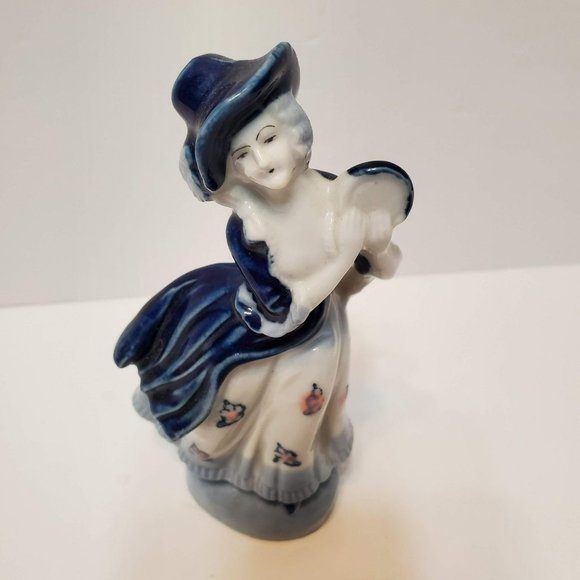 Dancing Lady with Tambourine, Figurine made in Occupied Japan 1950s Blue & White - Picture 5 of 7